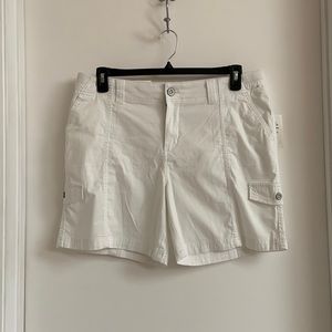 Style & Co Mid Rise Comfort Waist Shorts white